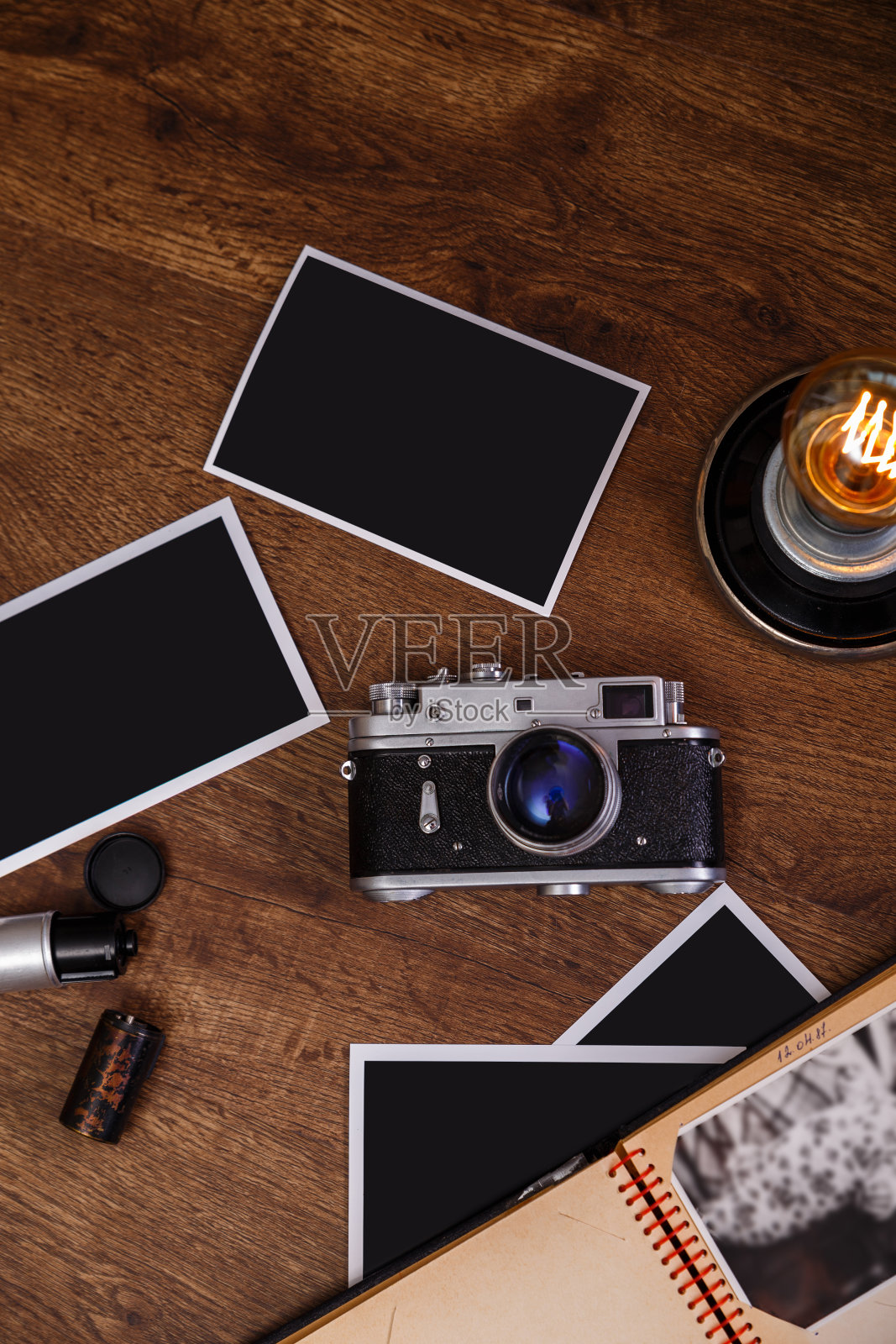 古董相机照片。空白的相框。照片摄影图片