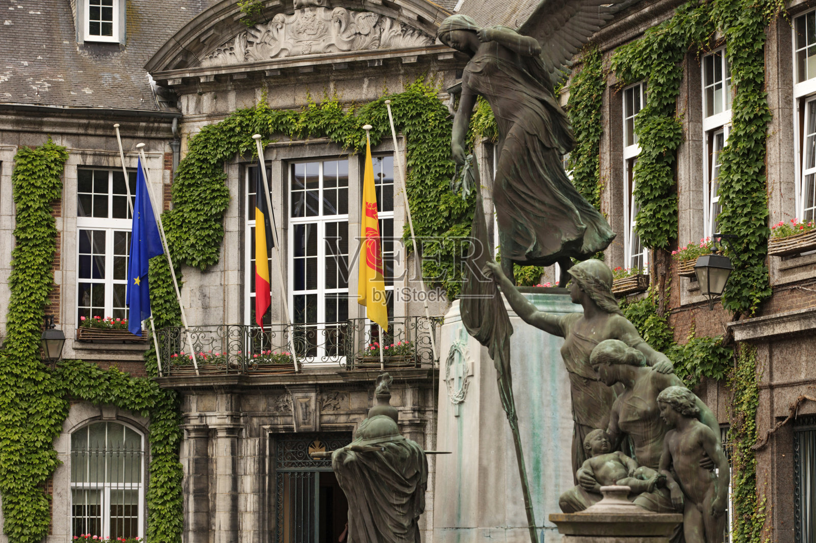 迪南特市政厅照片摄影图片