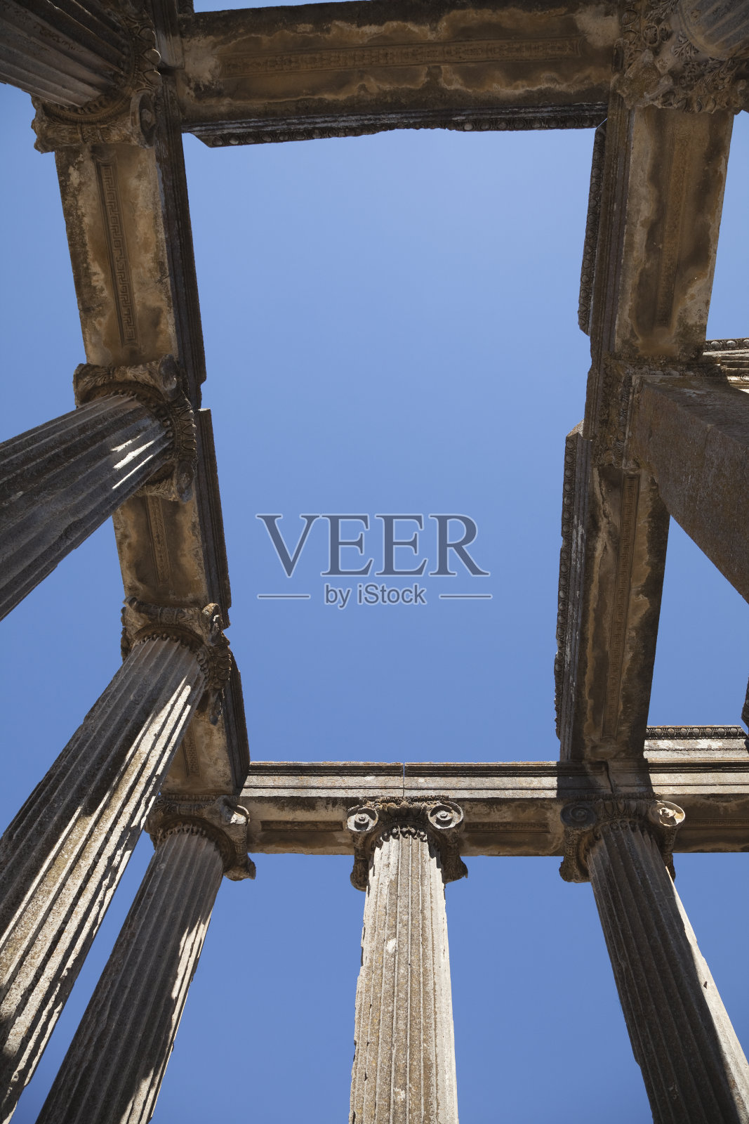 在Aizanoi的古代柱照片摄影图片