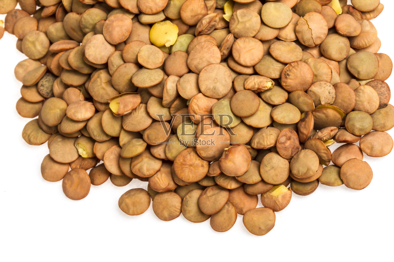 在白色背景上孤立的小扁豆照片摄影图片