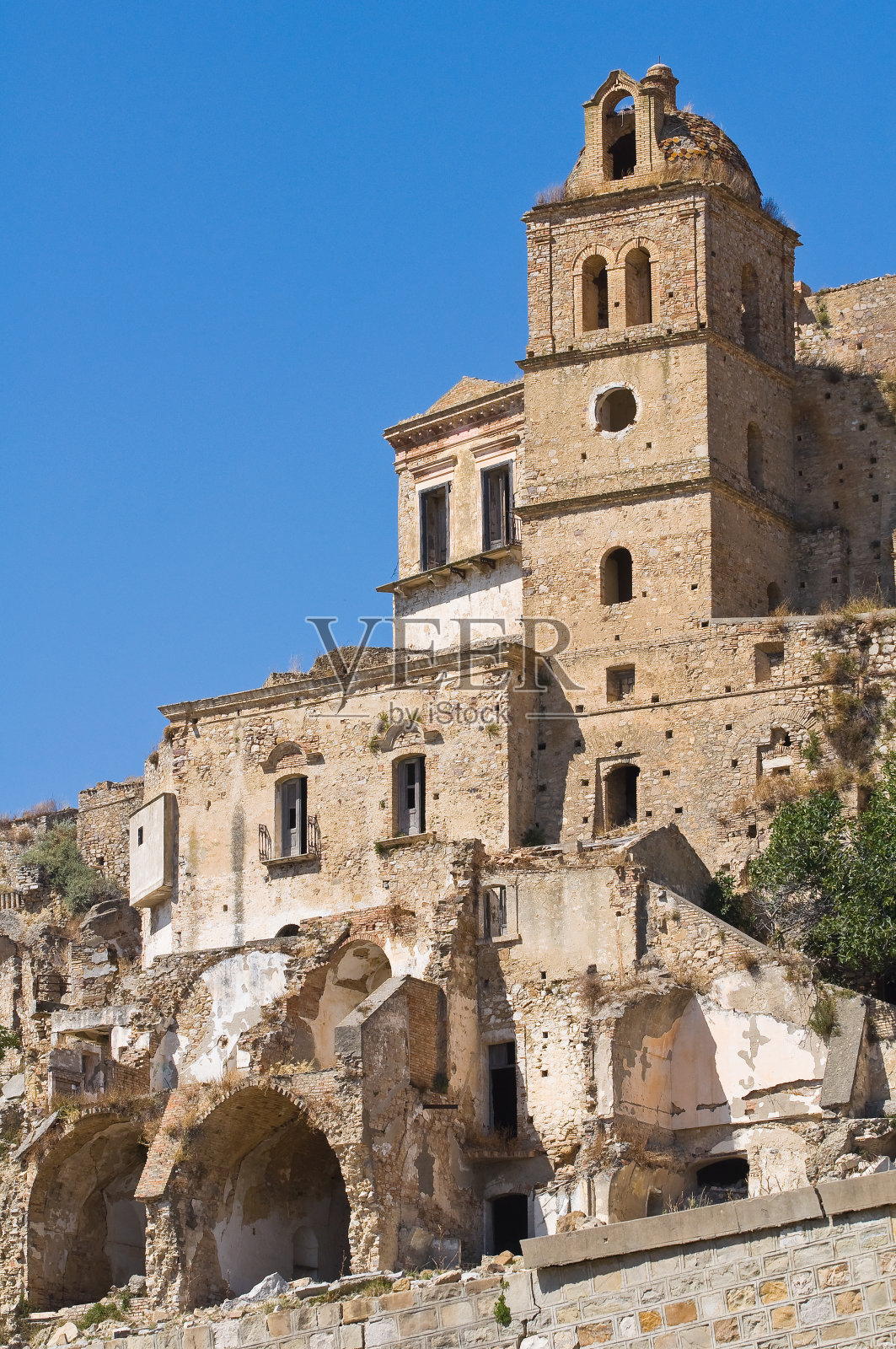 克拉科全景。巴斯利卡塔。意大利。照片摄影图片