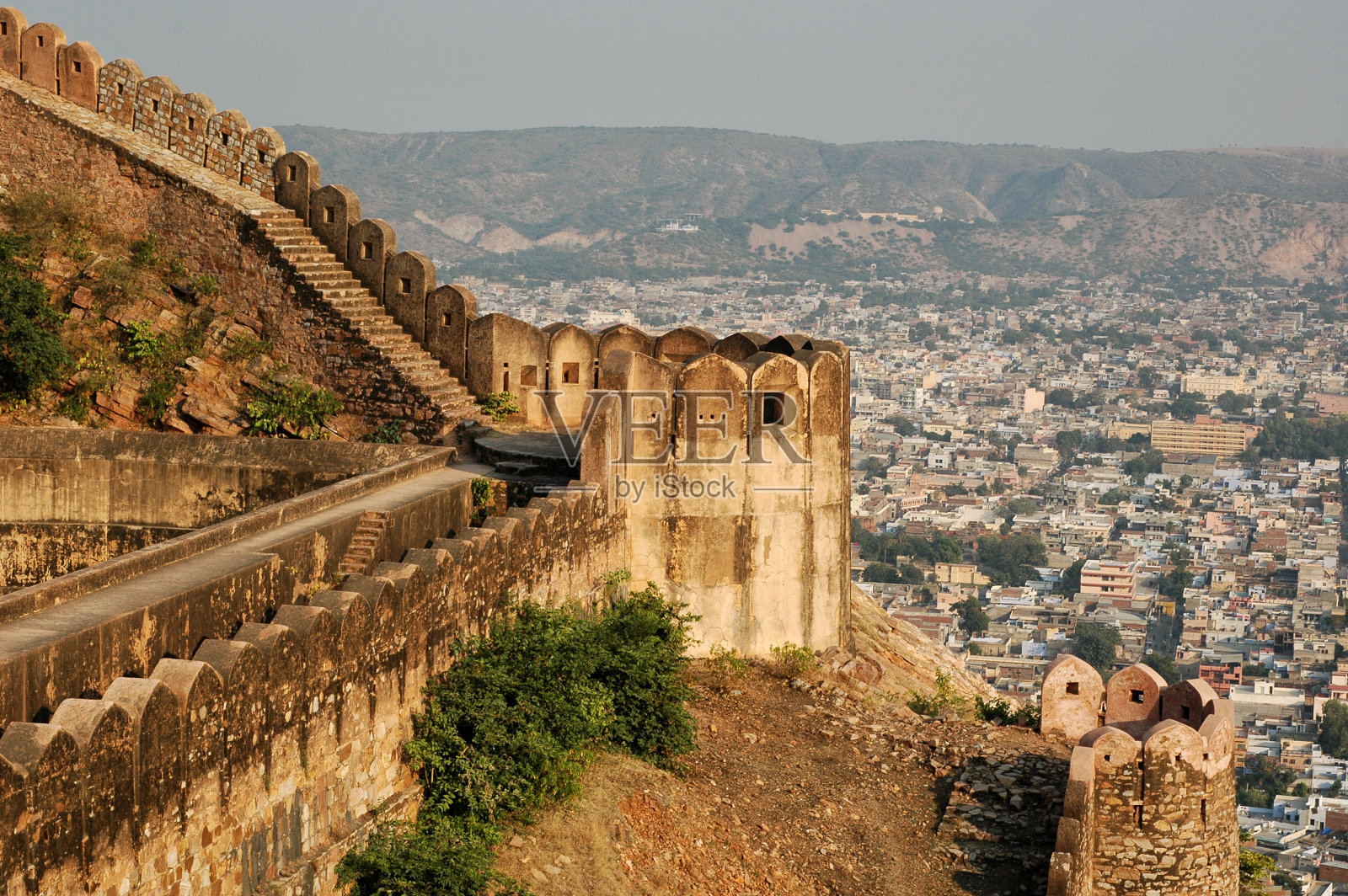 斋浦尔的古老宫殿。印度的贫民窟和贫民区。照片摄影图片