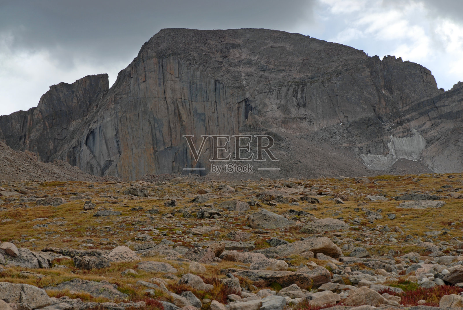 朗斯峰，科罗拉多14号雷暴建筑，落基山脉，美国照片摄影图片