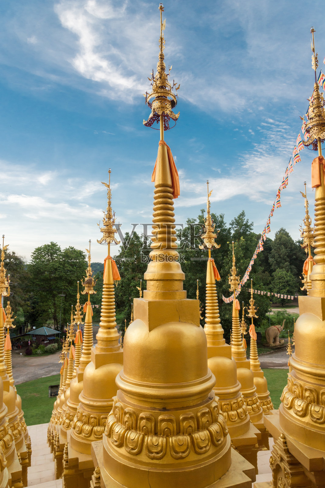 帕萨旺文庙的佛塔照片摄影图片