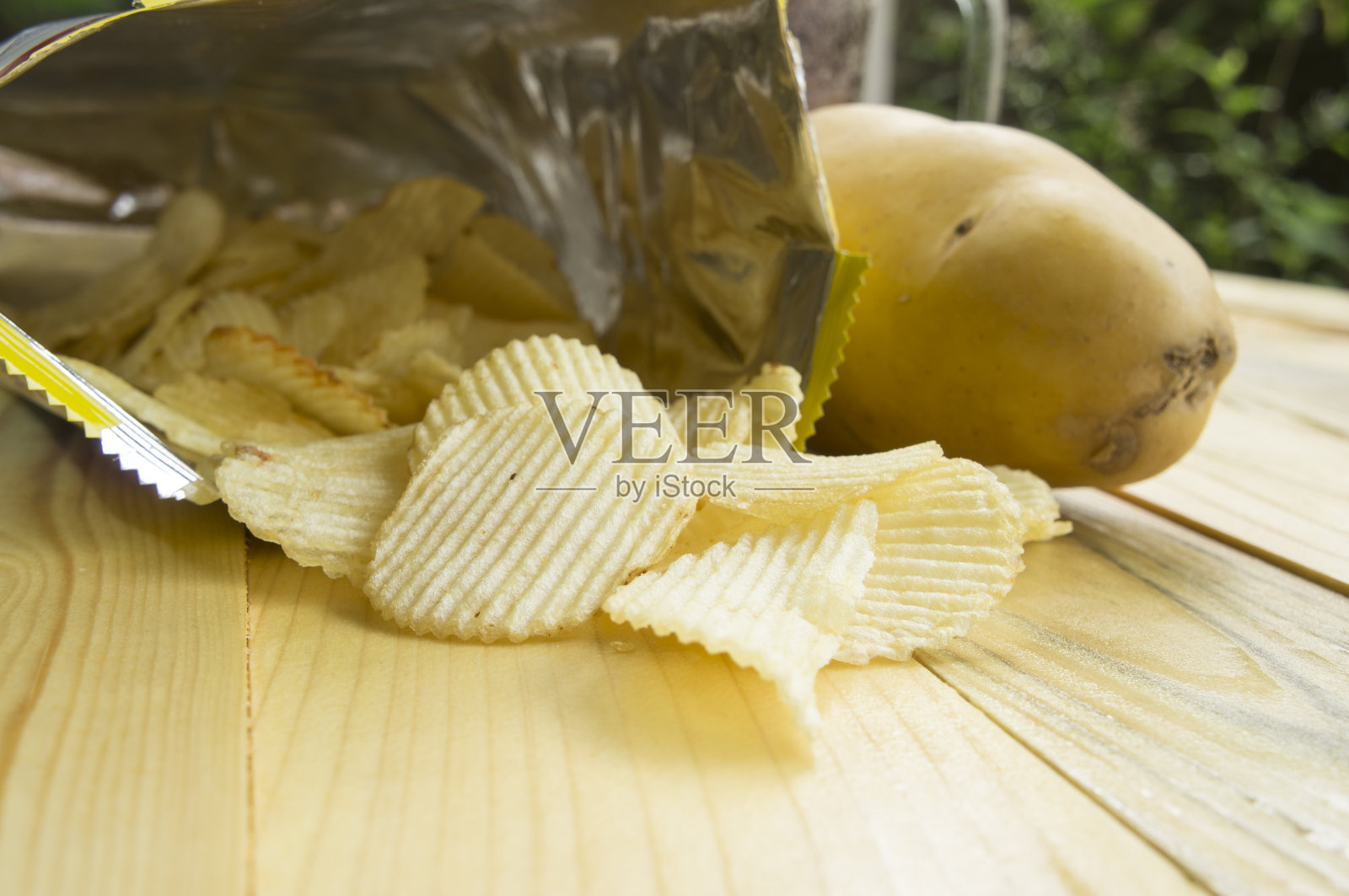 薯片脂肪胆固醇盐渍垃圾快餐概念照片摄影图片