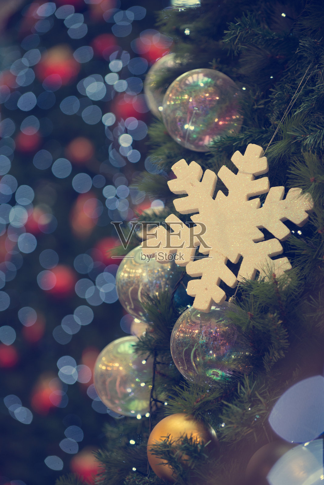 复古风格的圣诞树照片摄影图片