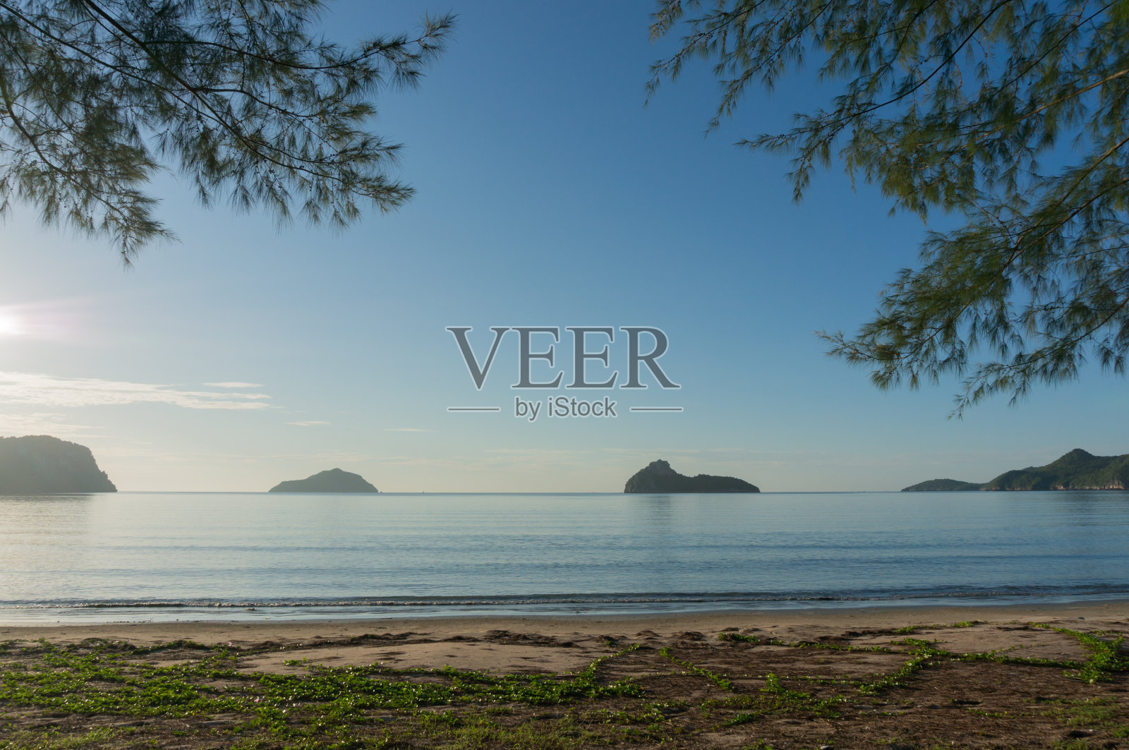 普拉楚布基里汗省奥马瑙海滩的日出照片摄影图片