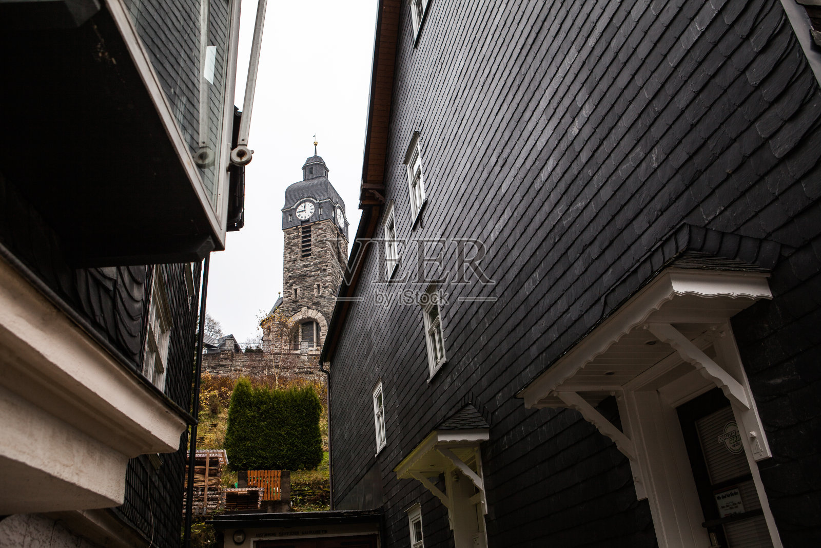 德国一个有石板房的小村庄照片摄影图片