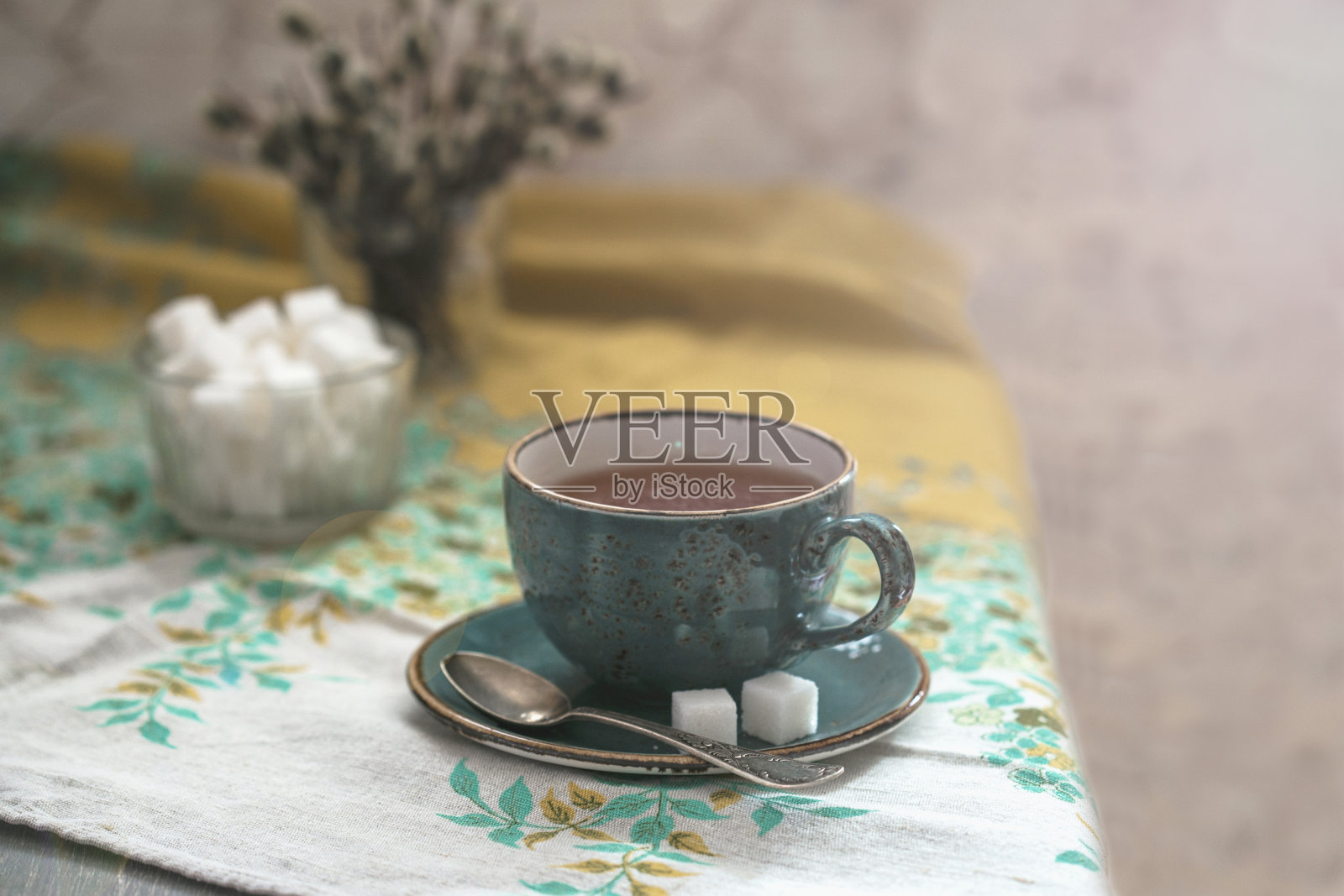 一杯热茶照片摄影图片