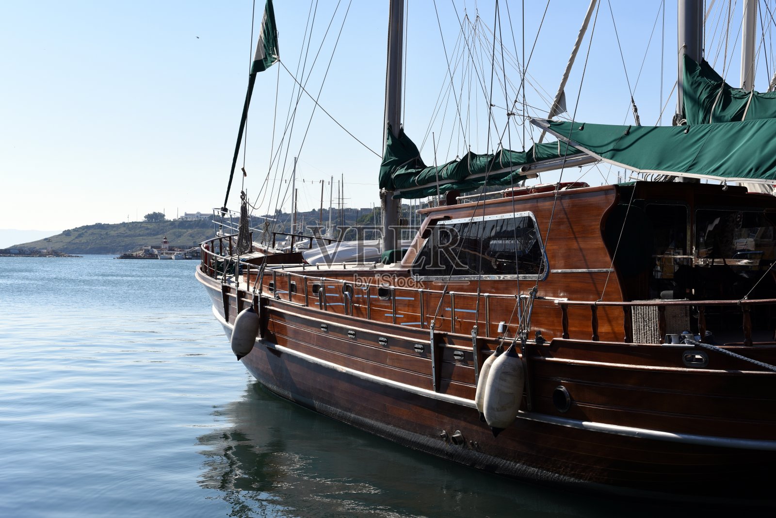 Gulet型木制机动帆船照片摄影图片