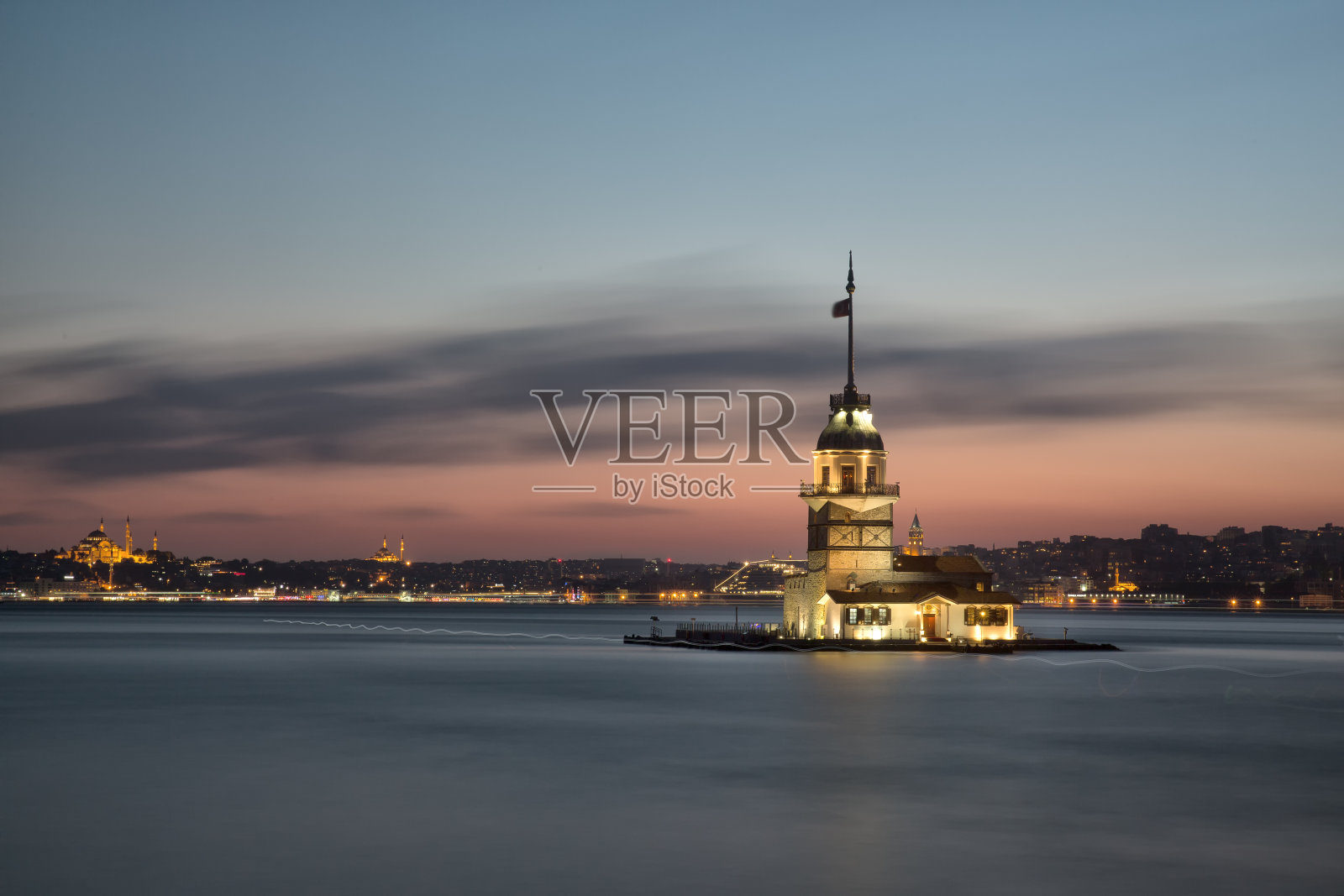 土耳其伊斯坦布尔的少女塔照片摄影图片