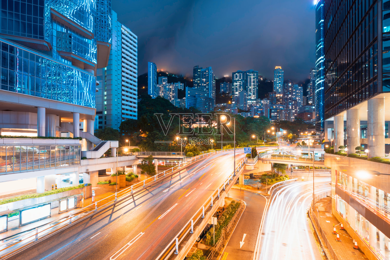 香港夜间的交通状况照片摄影图片