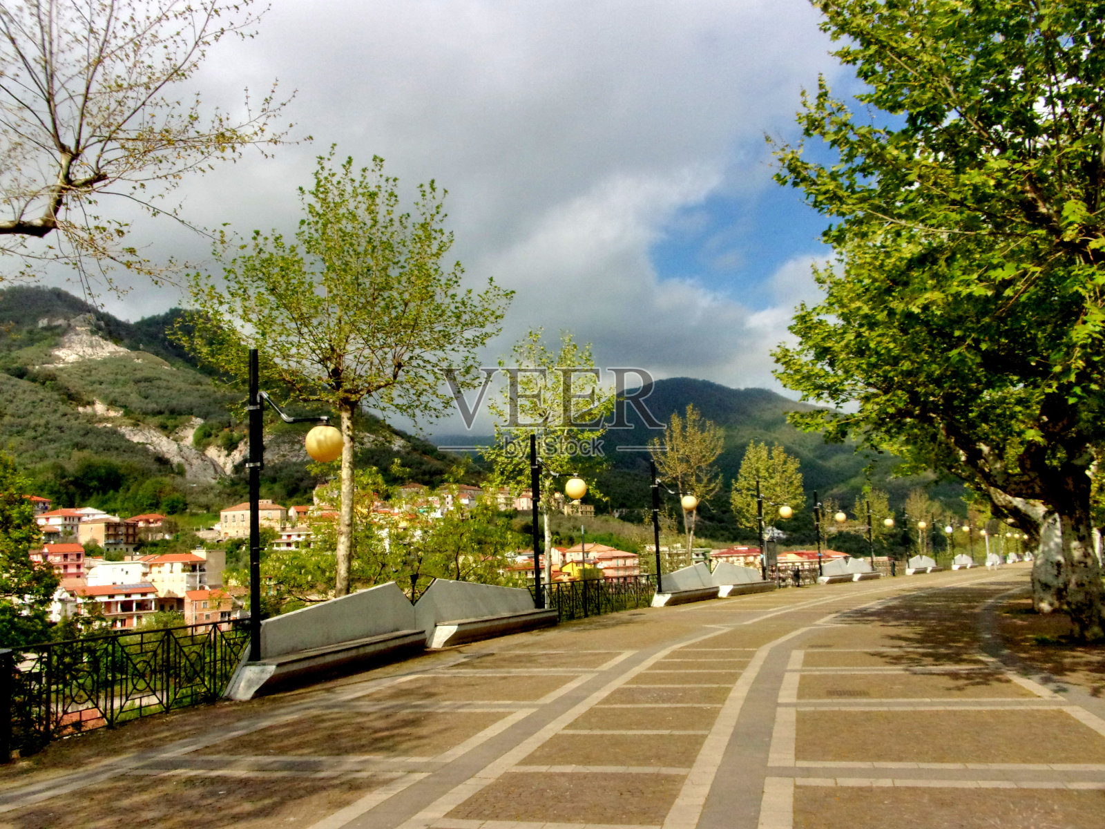 蒙特科维诺·罗维拉照片摄影图片