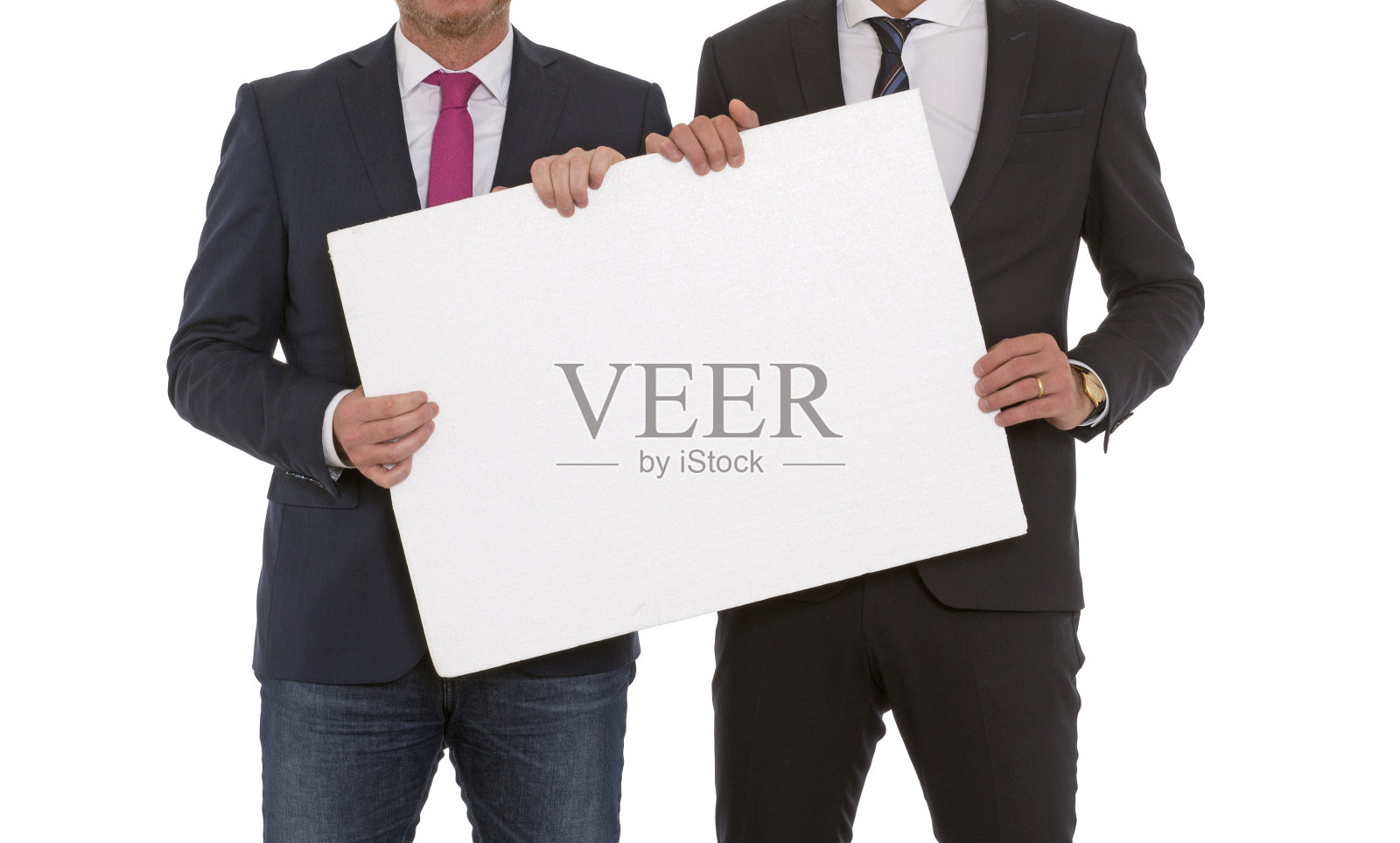 两个拿着空白牌子的男人照片摄影图片