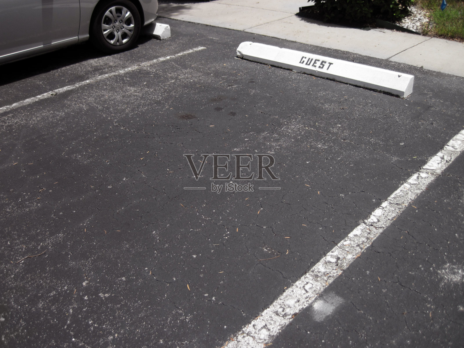 客人停车的地方照片摄影图片