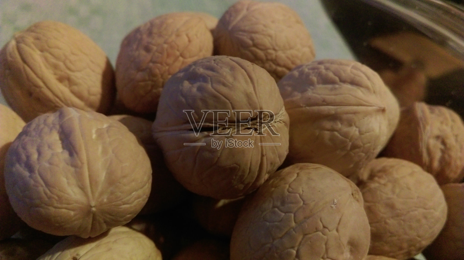 许多核桃照片摄影图片