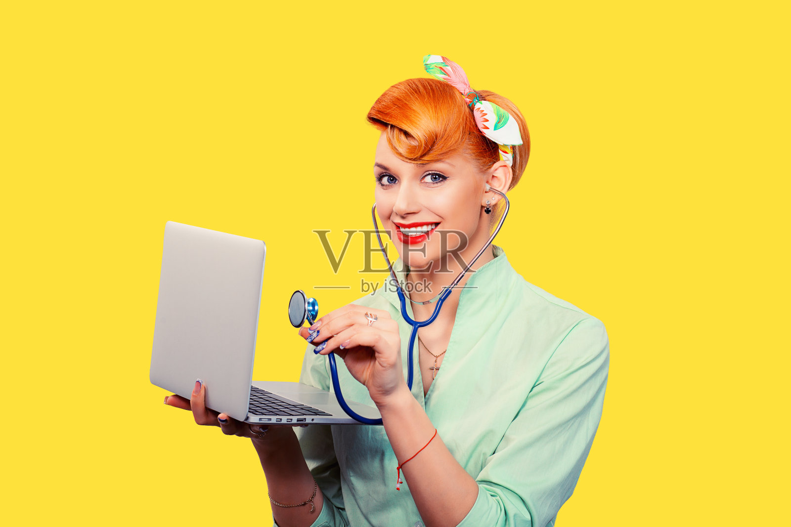 健康诊断软件修复诊断网络威胁安全安全问题解决概念照片摄影图片