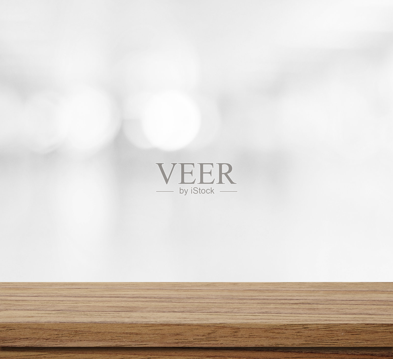 空木桌上模糊散景，古董，背景，模板，产品显示蒙太奇照片摄影图片