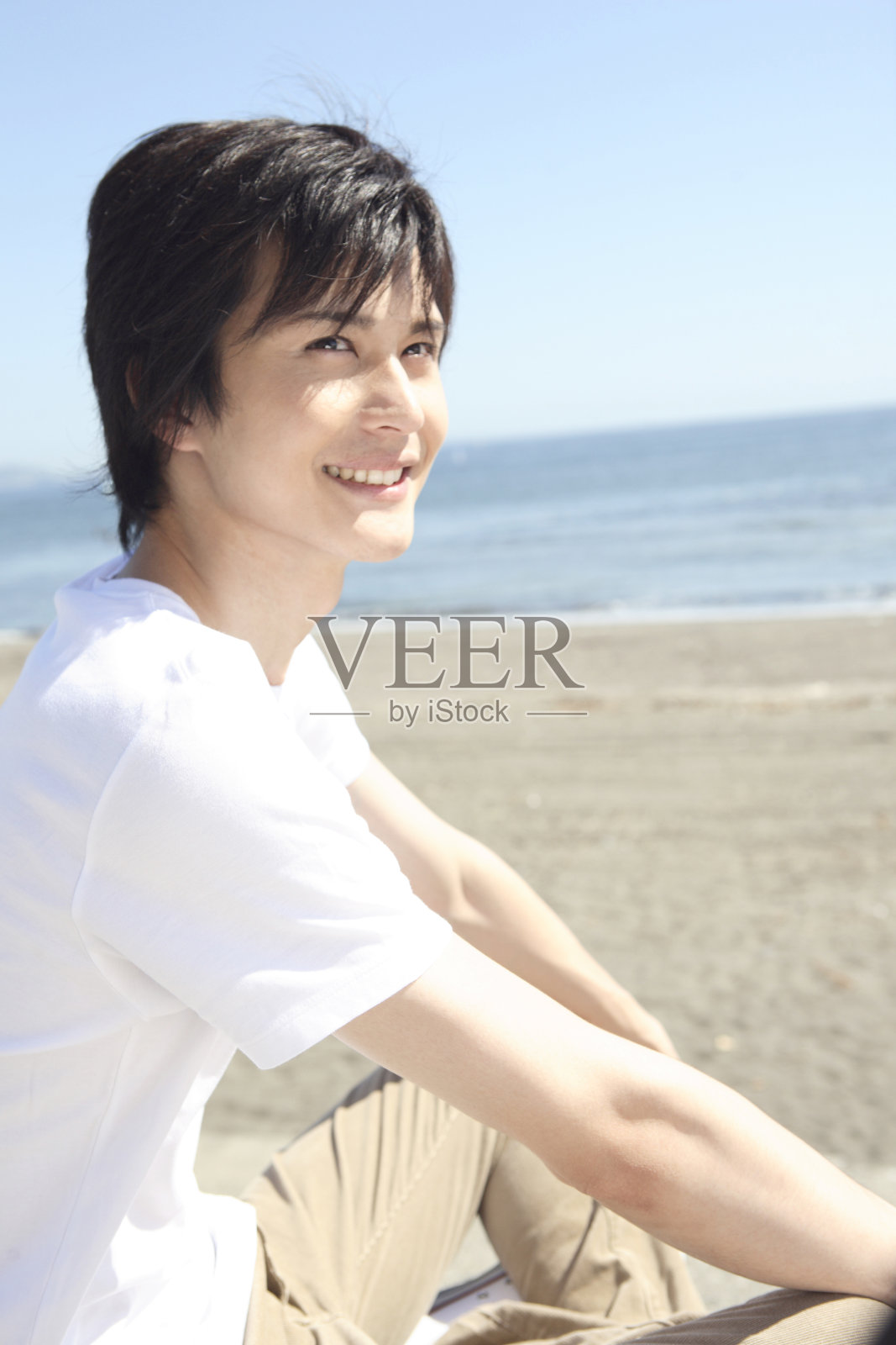 沿海的男人照片摄影图片