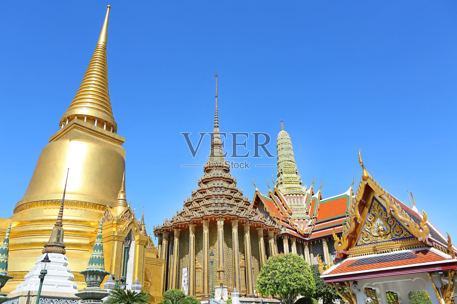 泰国曼谷大皇宫金塔佛寺。照片摄影图片