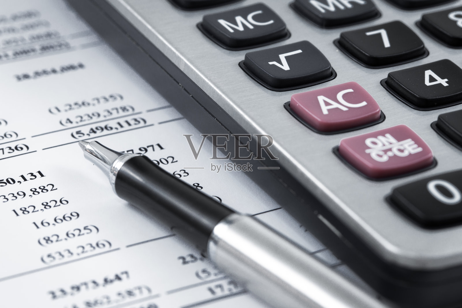 显示商业和财务报告照片摄影图片