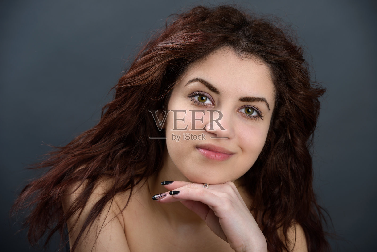 美丽的肖像年轻迷人的女人照片摄影图片