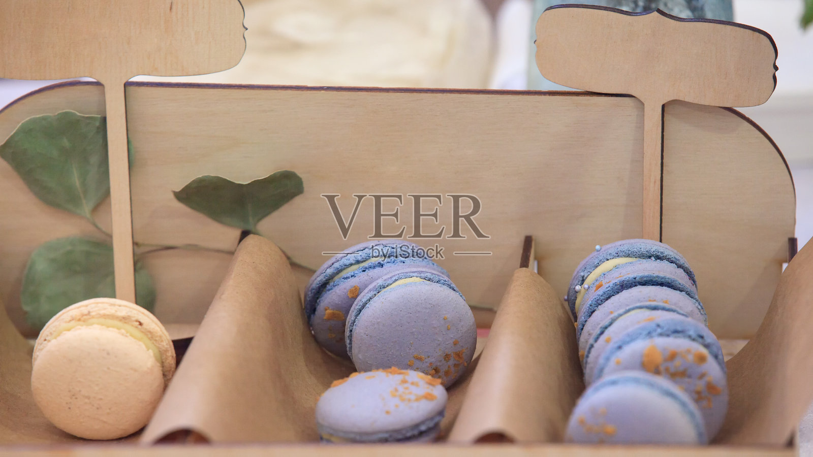 盒子里的马卡龙特写照片摄影图片