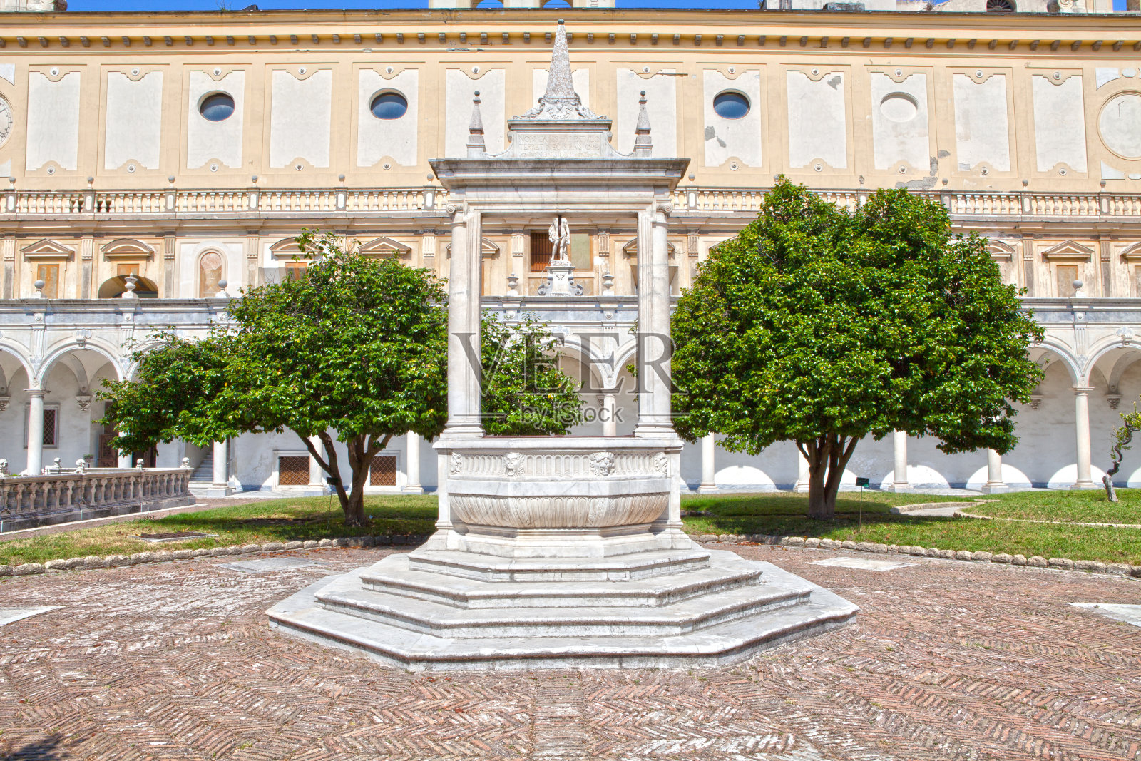 意大利那不勒斯的圣马蒂诺修道院照片摄影图片