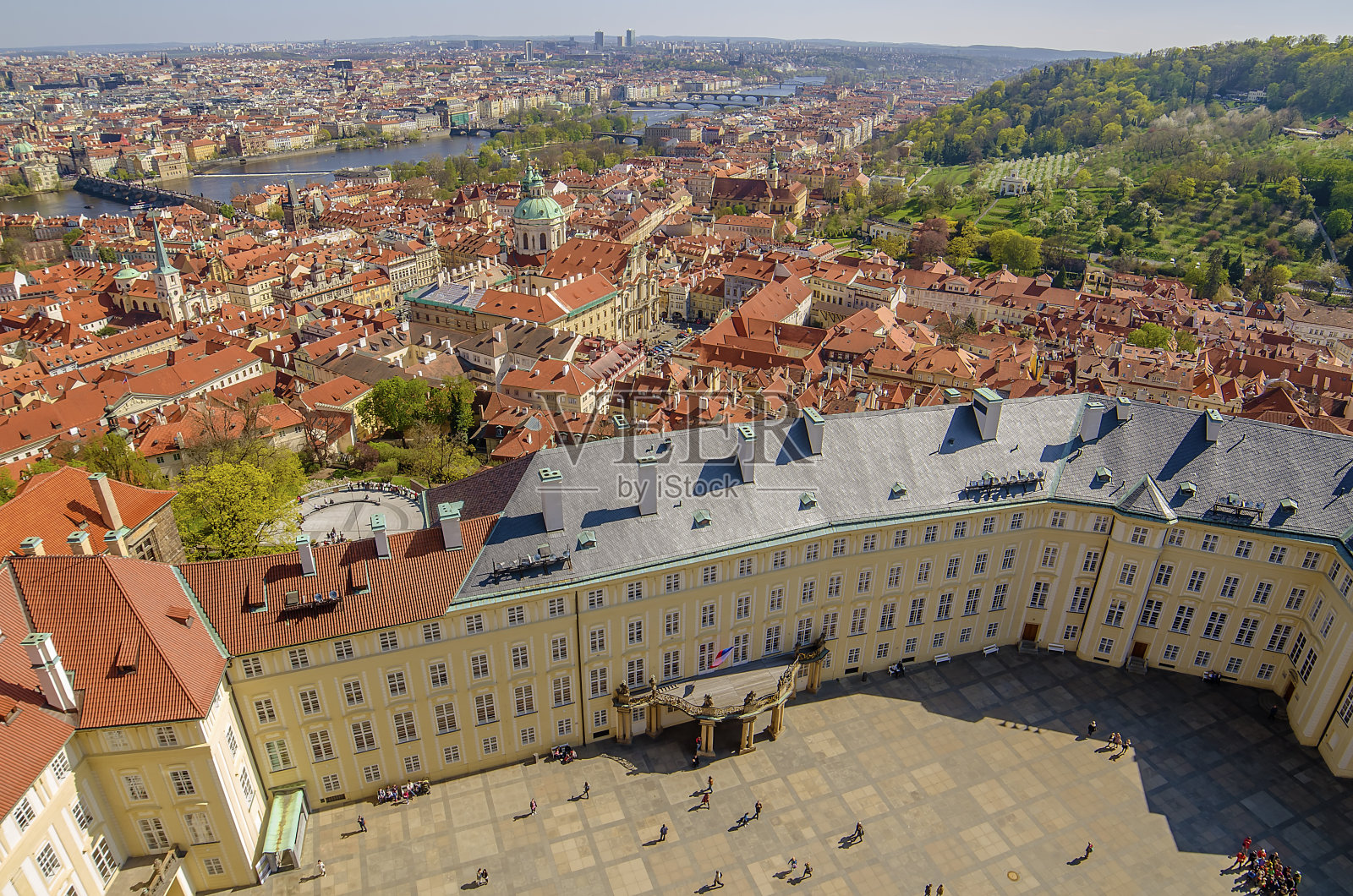 布拉格鸟瞰图(捷克共和国)照片摄影图片