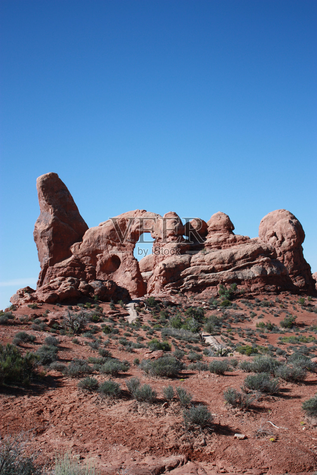 美国犹他州摩押市拱门国家公园的炮塔拱门照片摄影图片