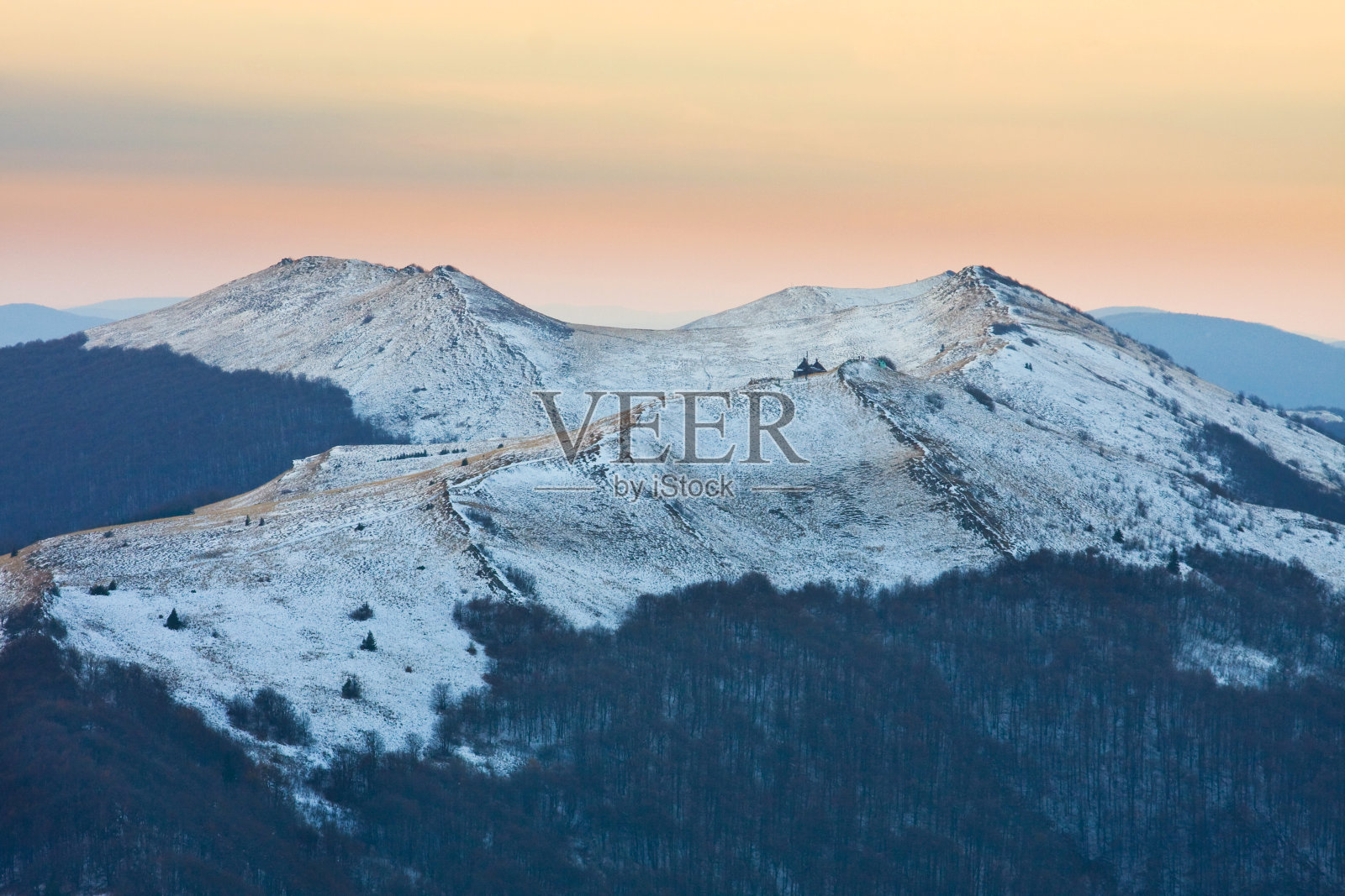 波兰Bieszczady山的秋天照片摄影图片