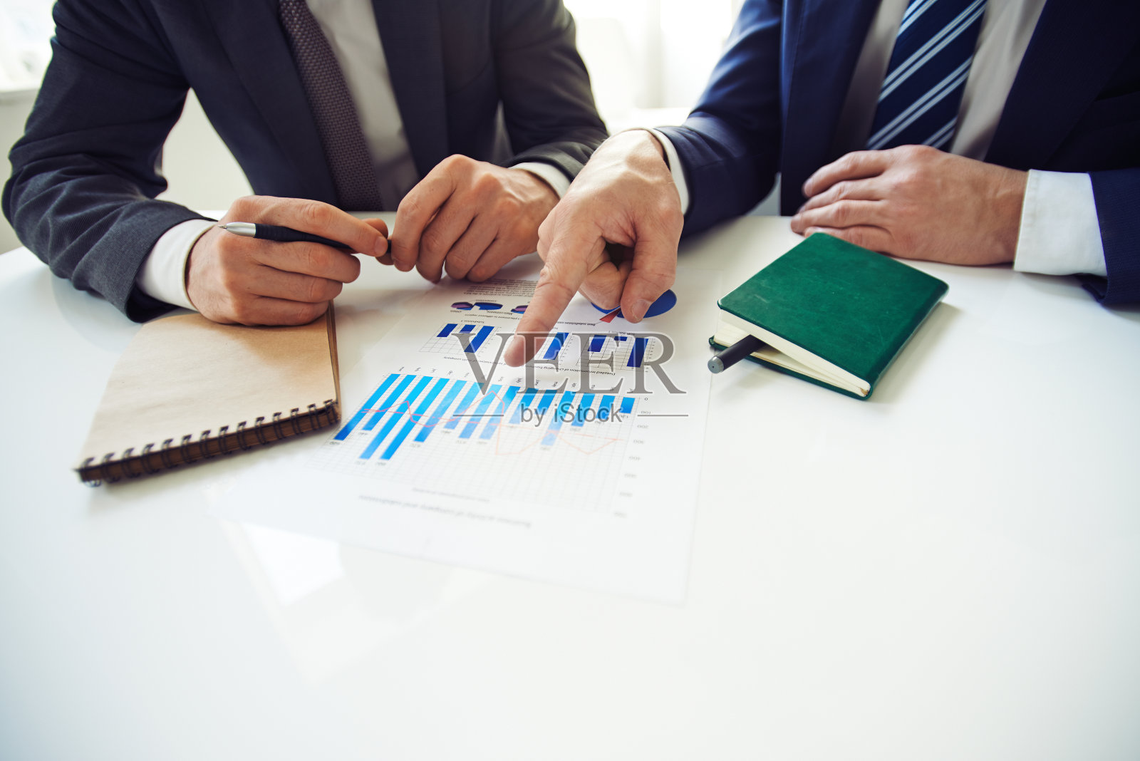 商业头脑风暴照片摄影图片