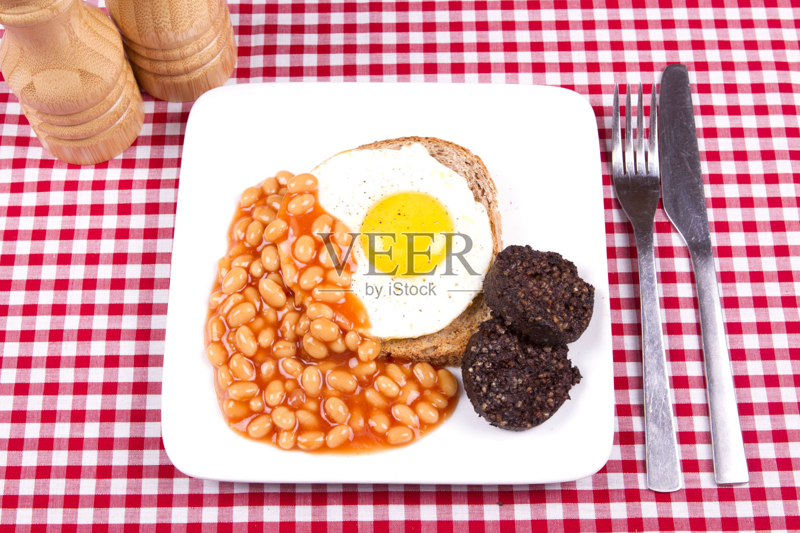 油炸黑布丁照片摄影图片