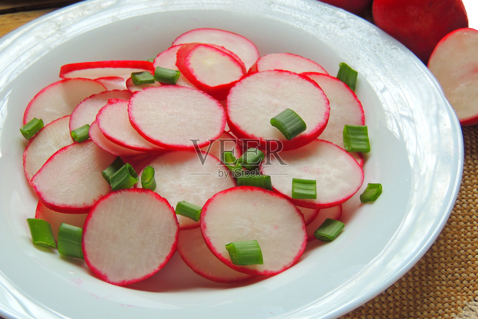 萝卜黄瓜沙拉照片摄影图片