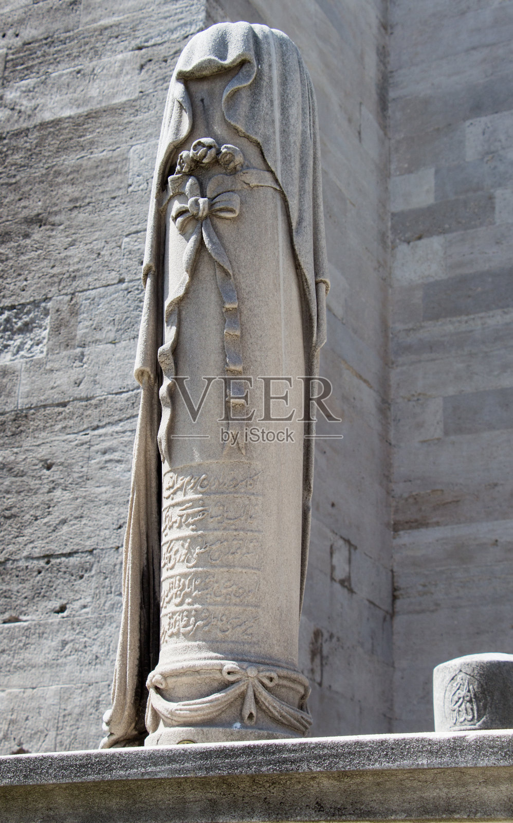 伊斯坦布尔坟墓上的古老石头照片摄影图片