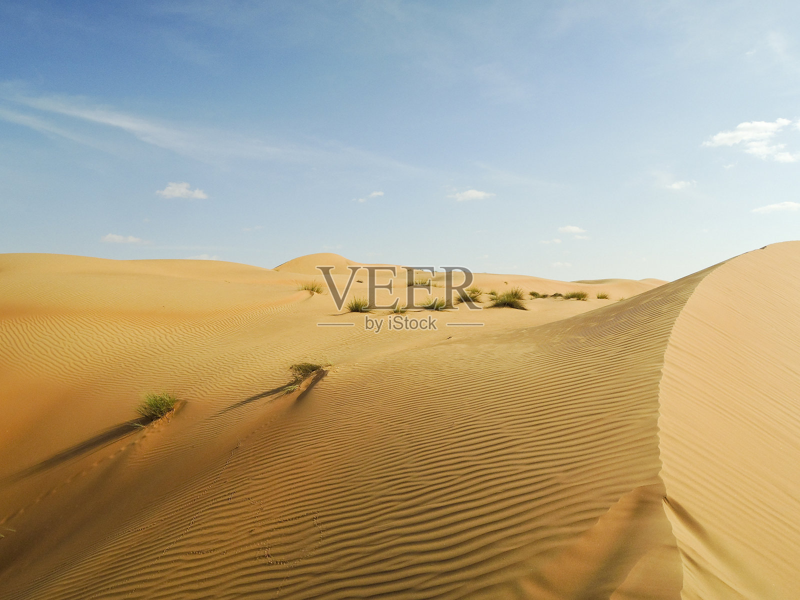 阿曼鲁卜哈利沙漠的空旷地区景观照片摄影图片