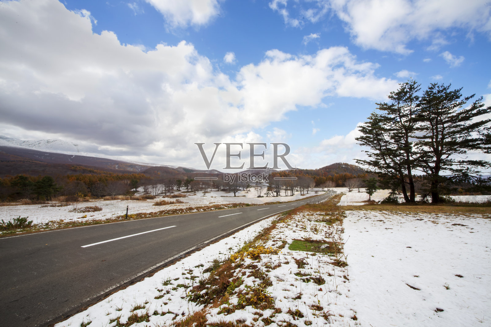 青森县，日本东北地区，有很好的背景照片摄影图片