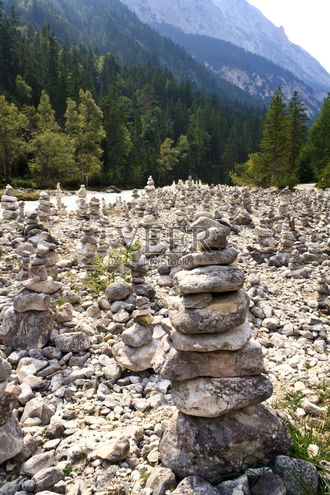 堆石头照片摄影图片