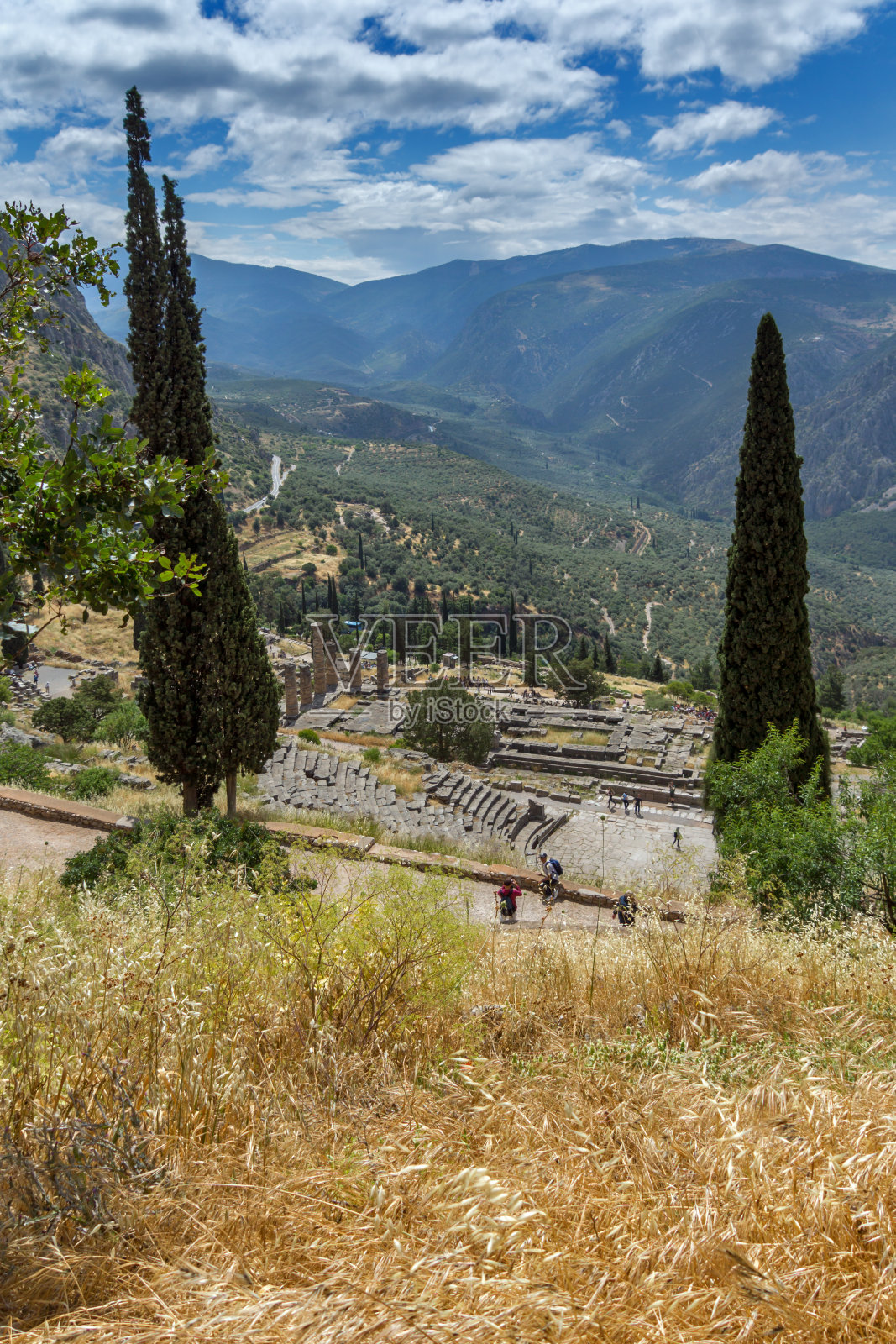 希腊特尔斐古希腊考古遗址圆形剧场全景图照片摄影图片