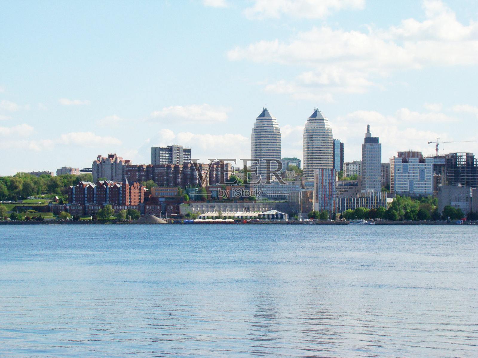 城市天际线风光照片摄影图片