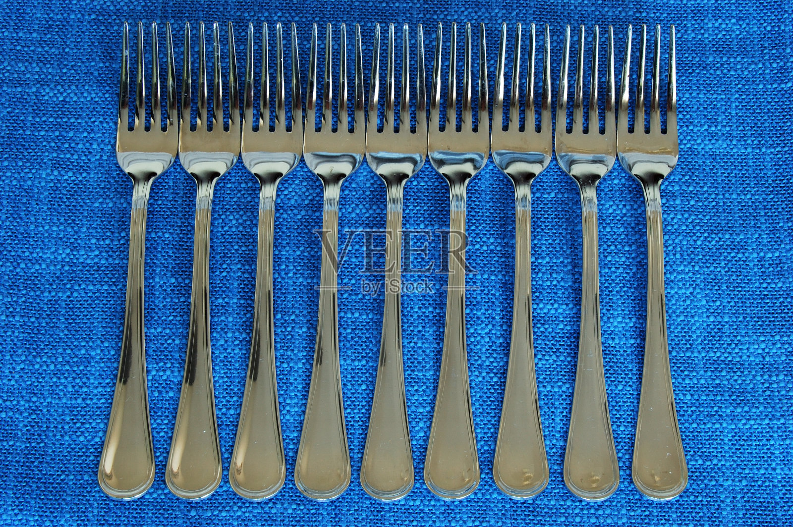 九叉排成一排照片摄影图片