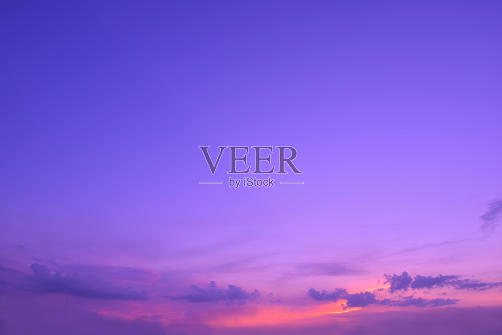 有云有日的天空照片摄影图片