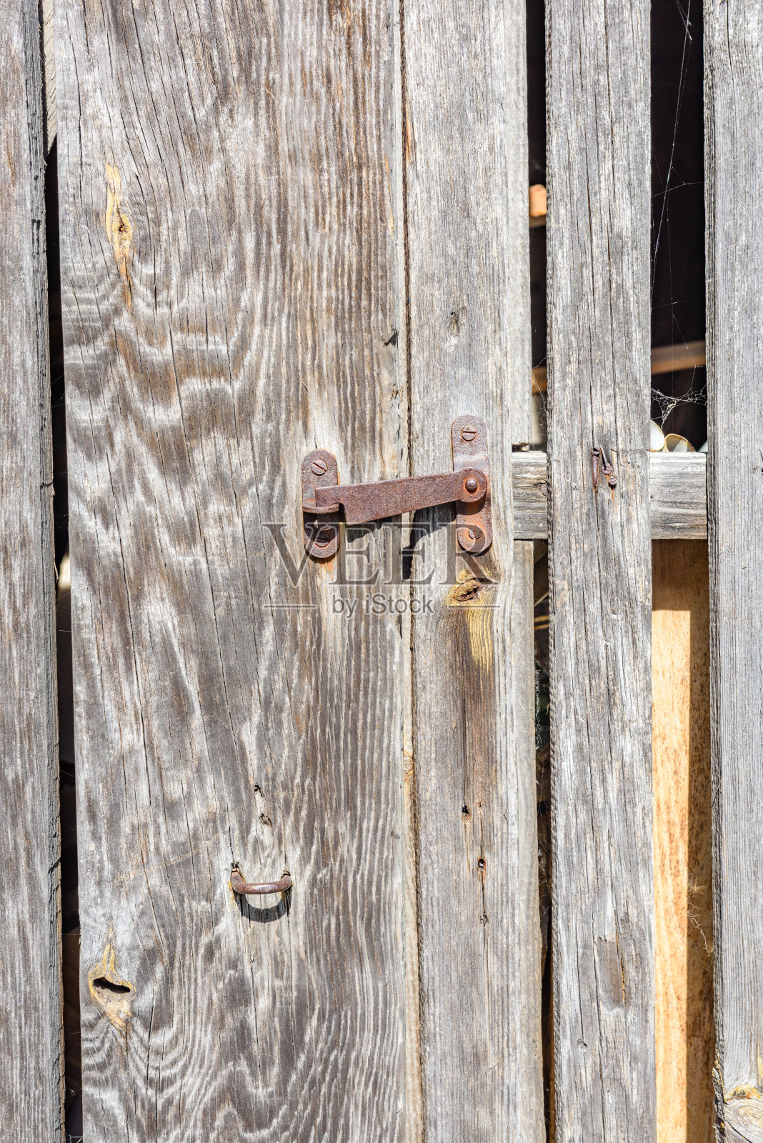 有碎片和裂缝的木板照片摄影图片