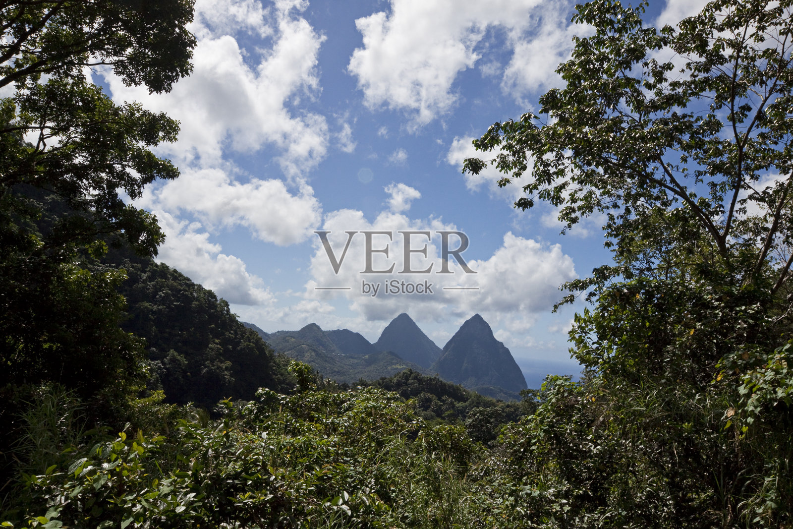 Pitons圣卢西亚山脉照片摄影图片