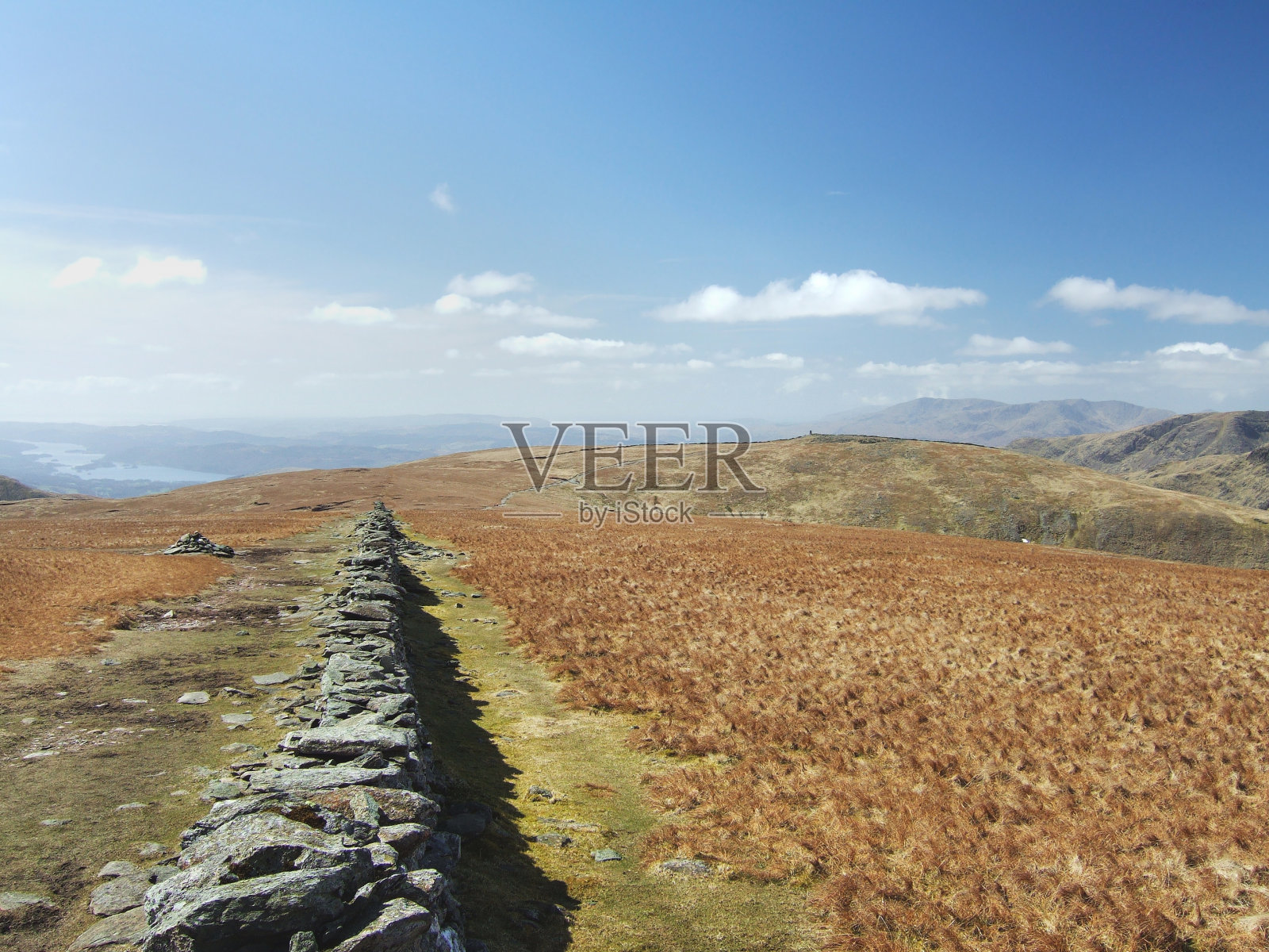 高街的干石墙照片摄影图片