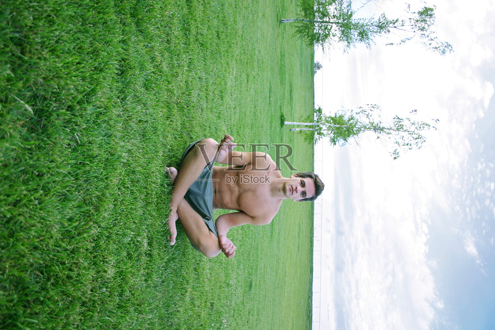 身体和灵魂:沉思照片摄影图片