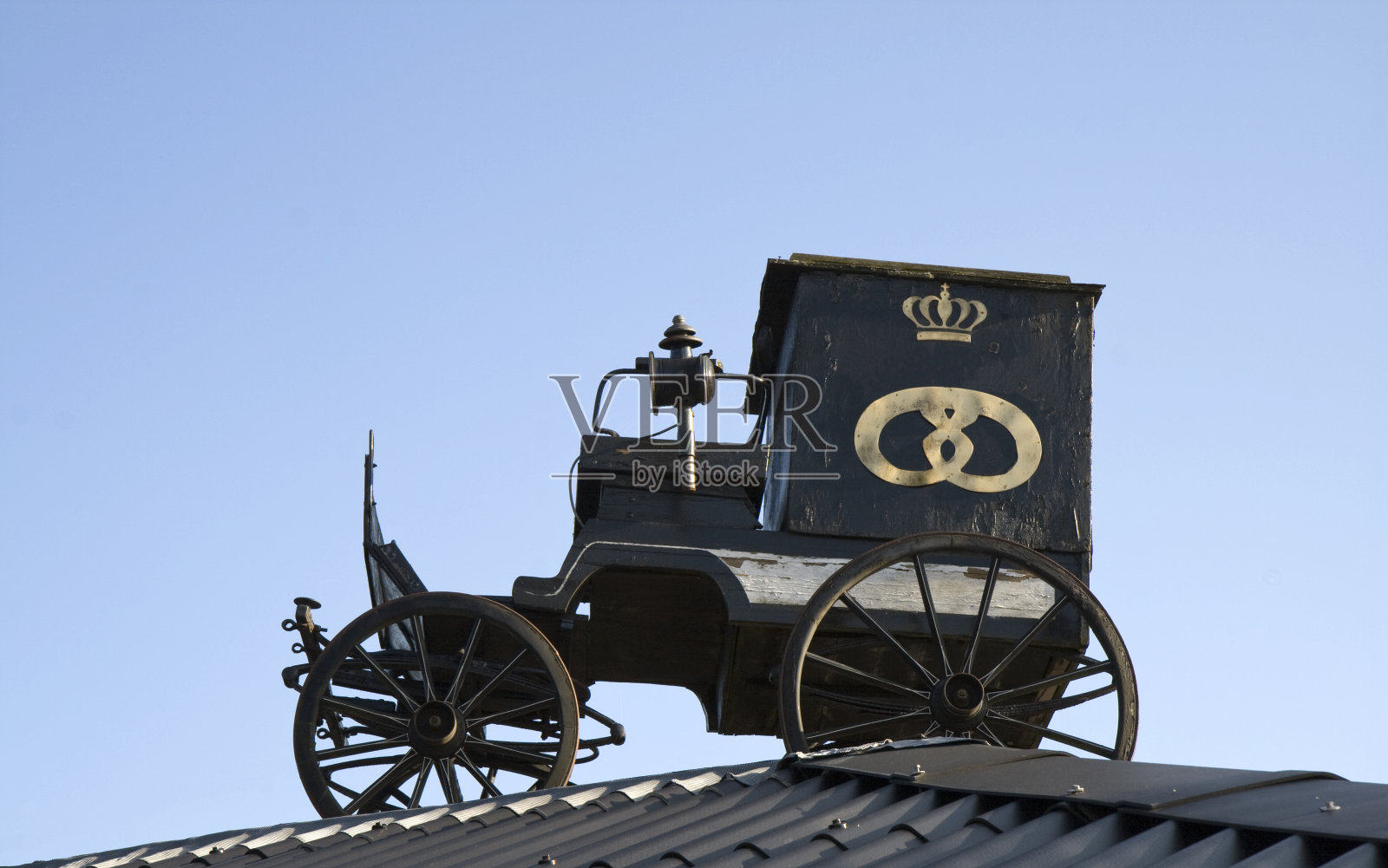 屋顶上的贝克马车照片摄影图片