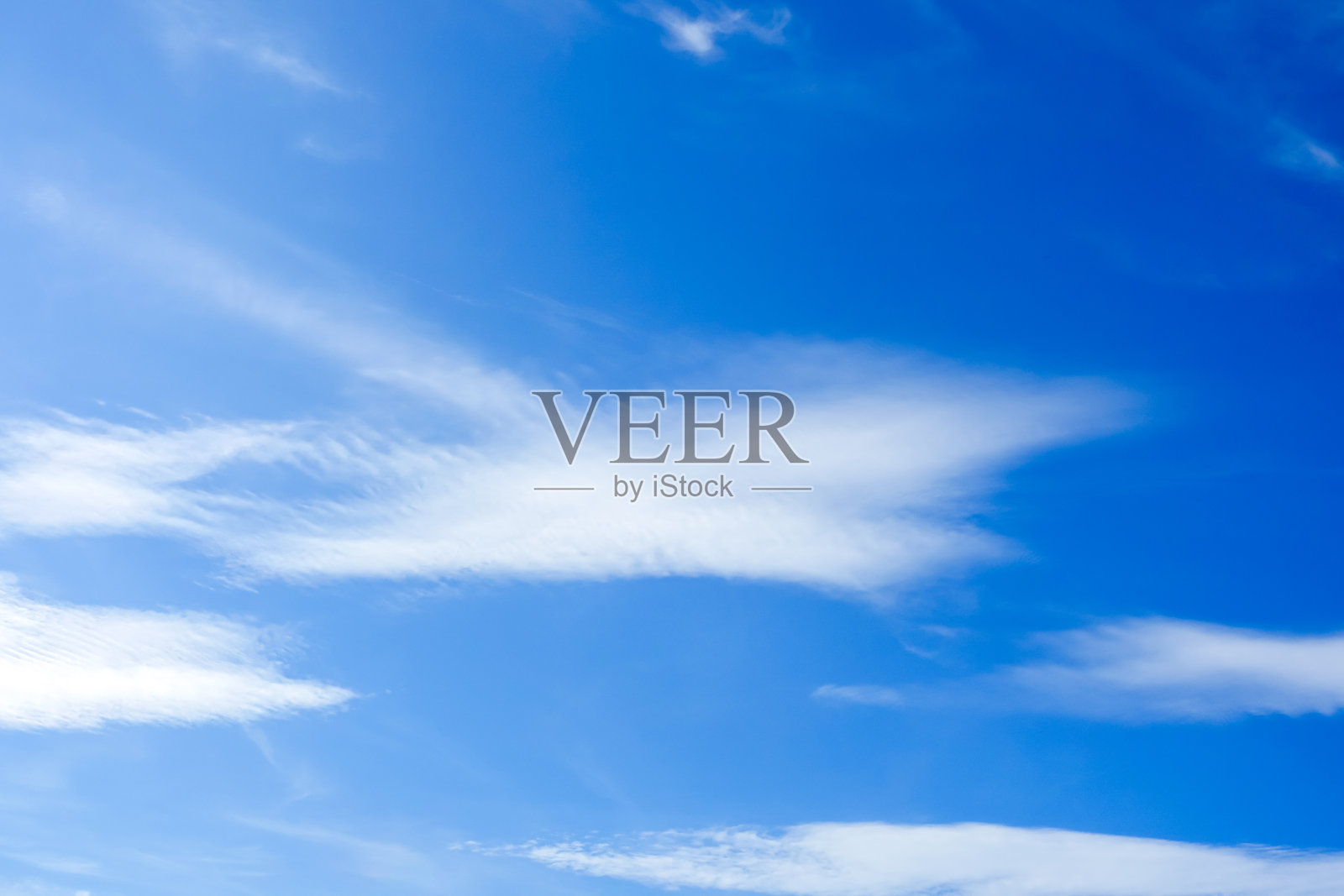 蓝色的天空背景照片摄影图片