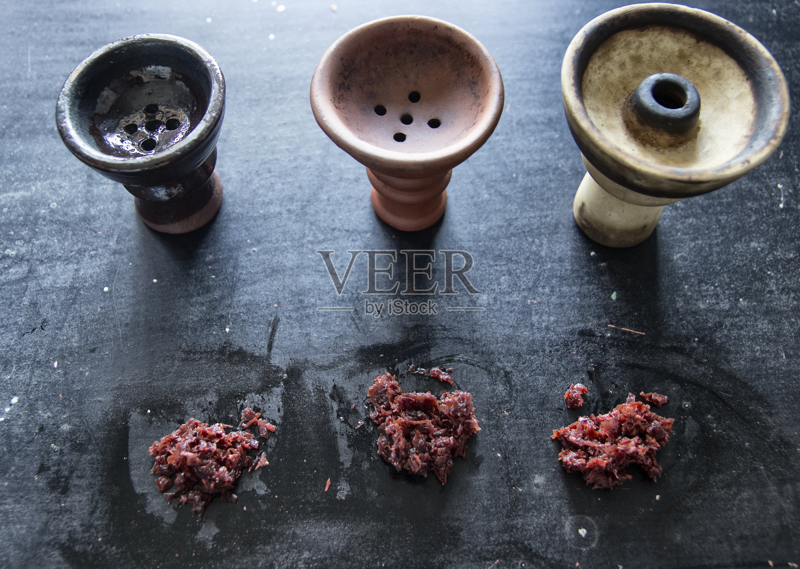 煮水烟、水烟碗的过程照片摄影图片