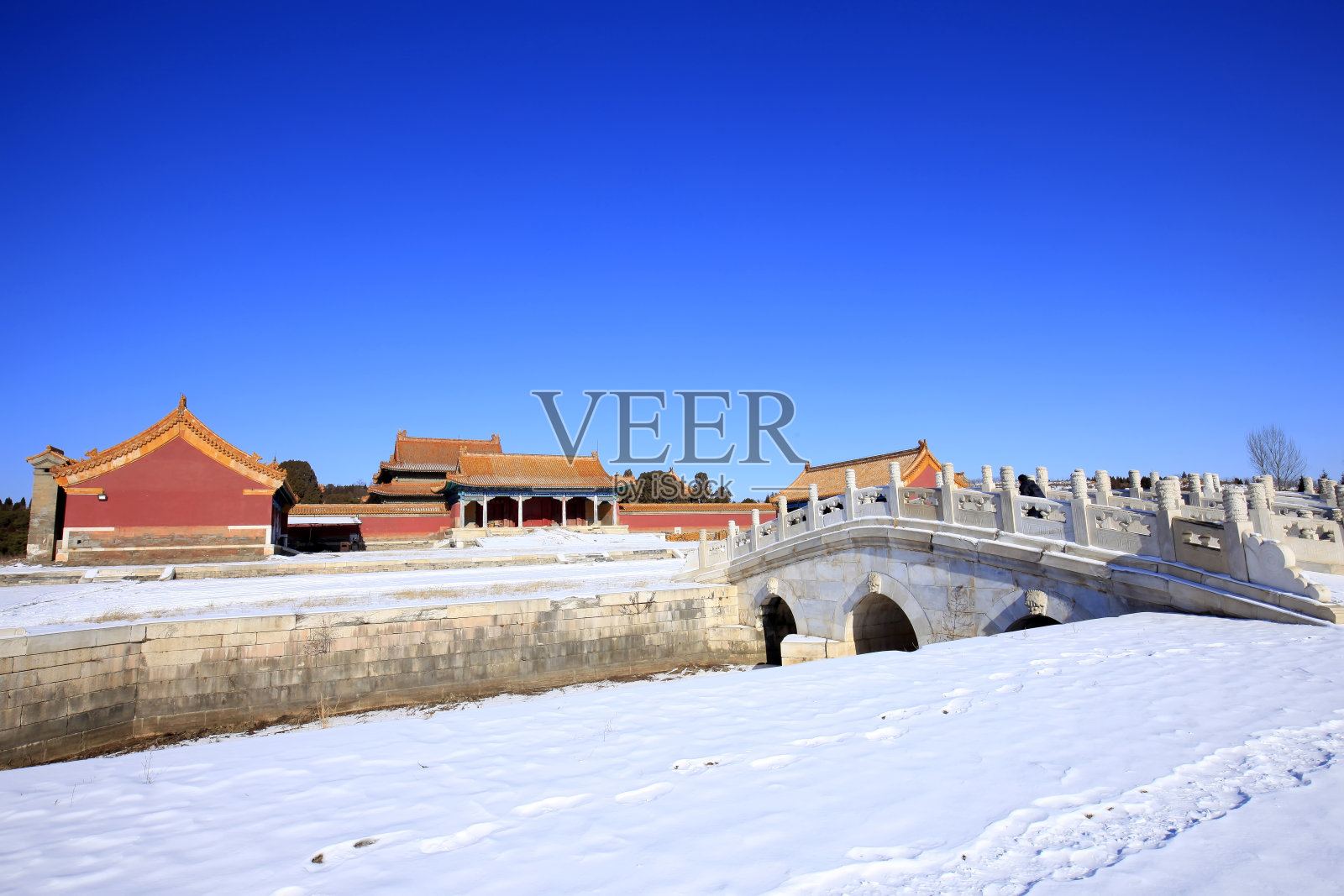 清王朝东王陵照片摄影图片